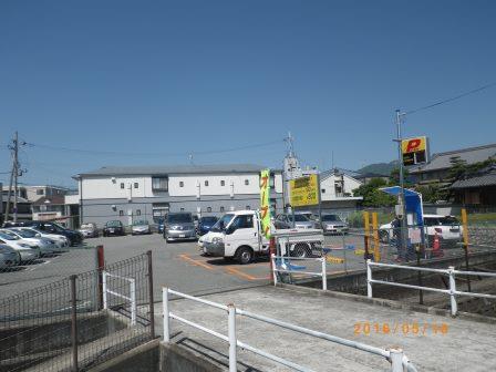 高司駐車場