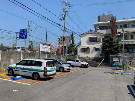 深草下川原町駐車場