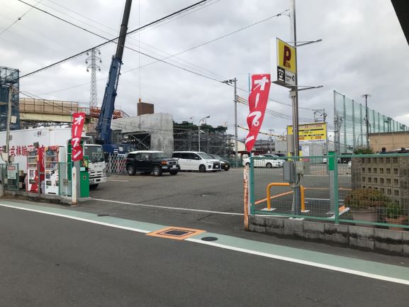 吹田南正雀駐車場