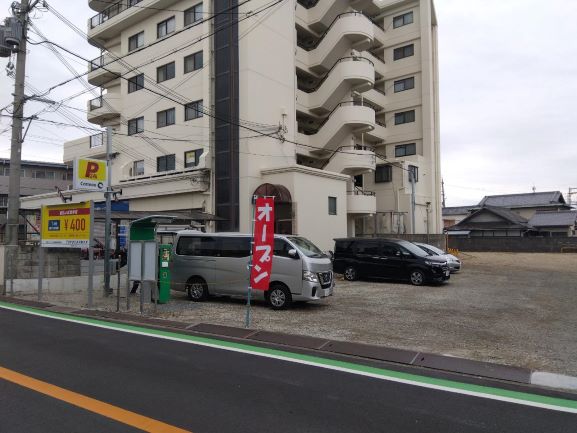 和泉橋本駅前駐車場