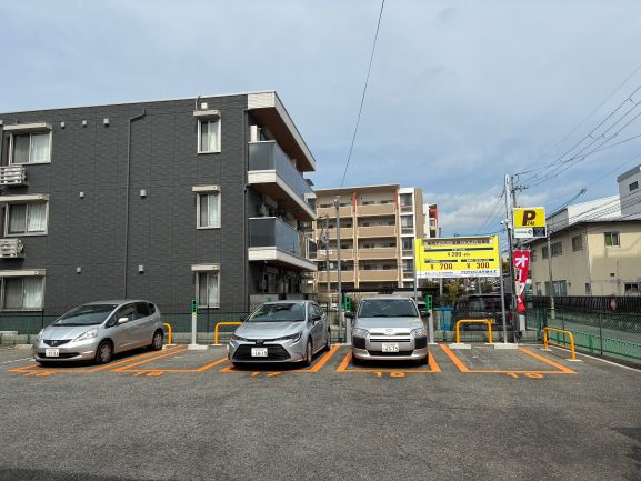 茨木沢良宜西駐車場