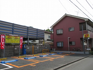 野崎１丁目駐車場