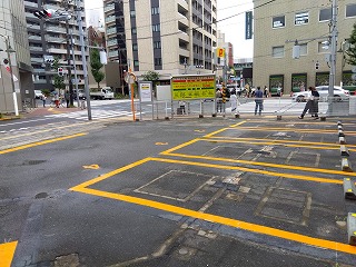 都立大学駅前駐車場