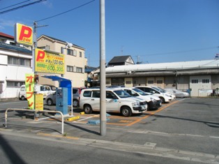 南寺方東通駐車場